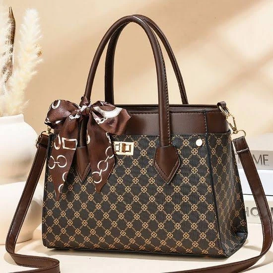 Beautiful Ladies Hand Bag